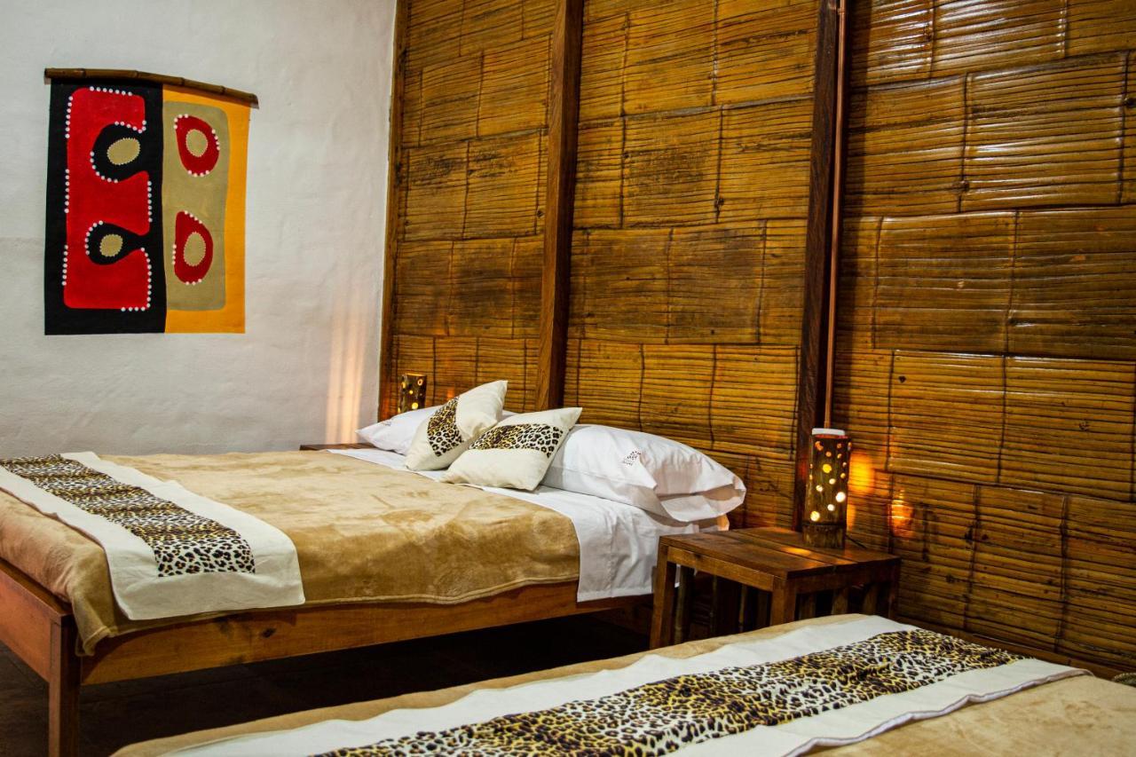 Refugio Del Jaguar Hotel เมเดยิน ภายนอก รูปภาพ